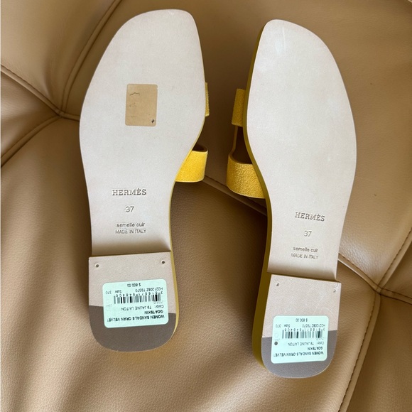 Hermes Oran Flats - Picture 3 of 3